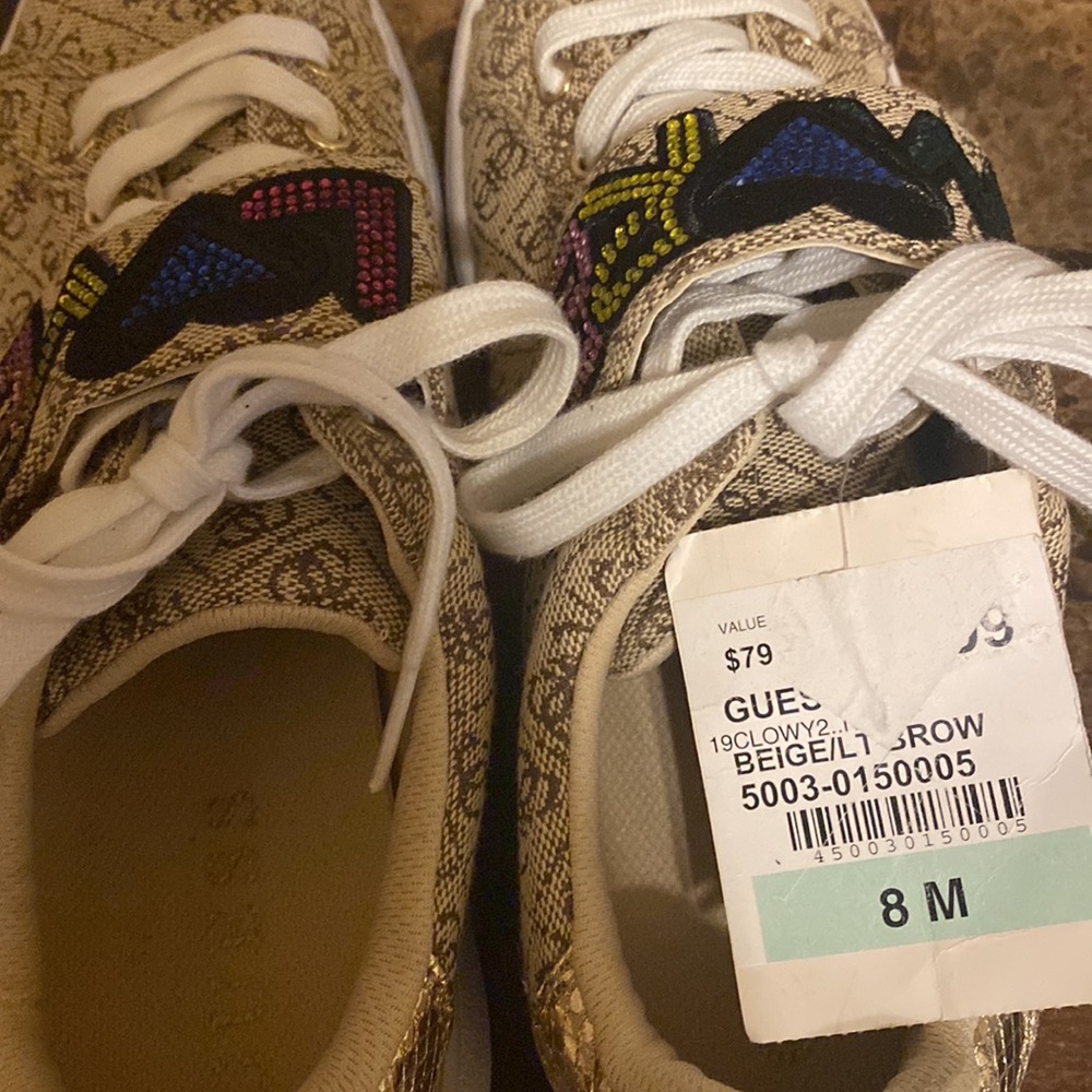 Sneakers - Picture 4 of 4